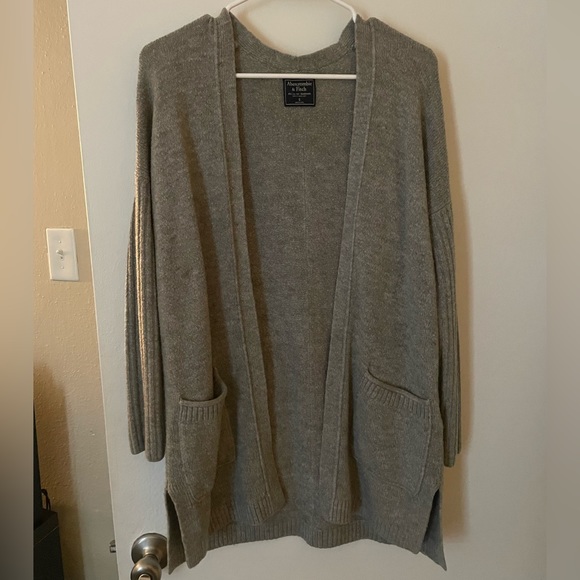 Abercrombie cardigan - Picture 1 of 3